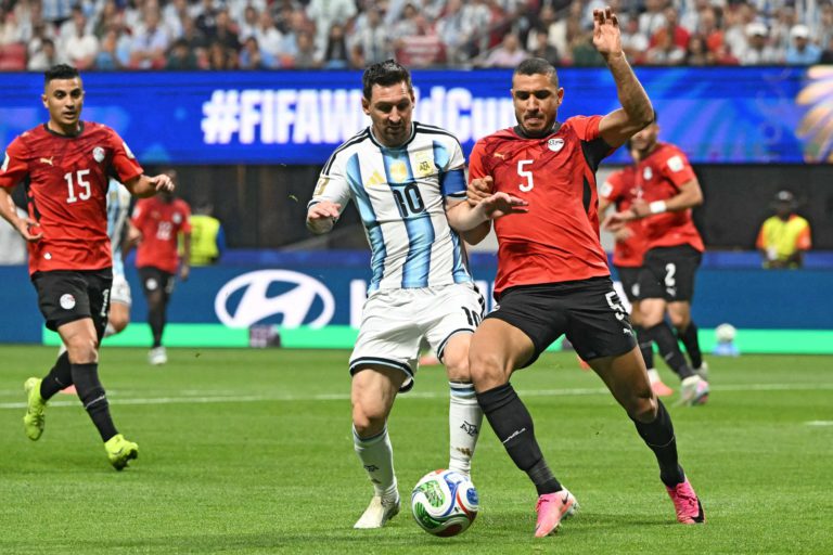 بعد مواجهة مصر.. شبهات فساد تهز الاتحاد الأرجنتيني لكرة القدم