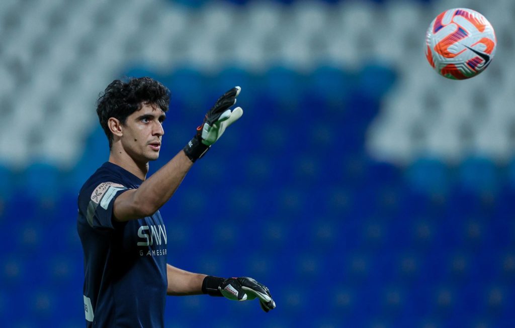 الهلال السعودي يحسم مستقبل ياسين بونو ويضع حدا للشائعات
