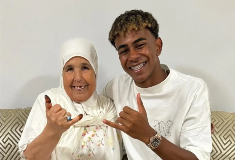 جدة لامين يامال