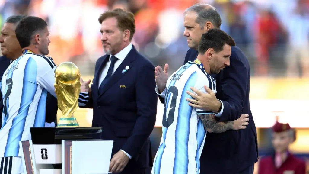 الكشف عن موقف ميسي من الاعتزال الدولي بعد خسارة نهائي كأس العالم 2026