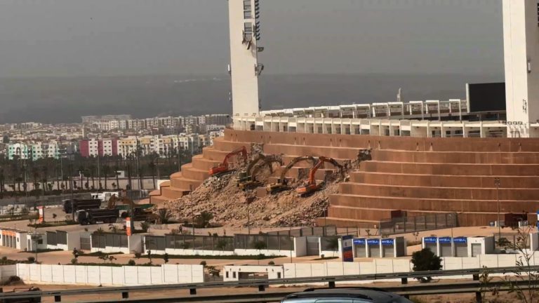 بسبب أشغال ملعب أدرار.. حسنية أكادير يبحث عن ملعب بديل للموسم المقبل