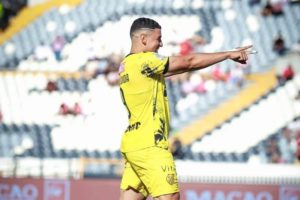 الأهلي المصري يحسم صفقة سفيان بنجديدة قادمًا من المغرب الفاسي