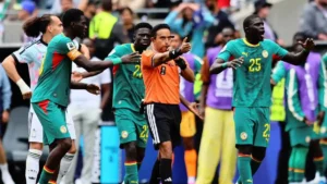 فوضى ما بعد المونديال: منتخب السنغال بلا رحلة عودة إلى داكار