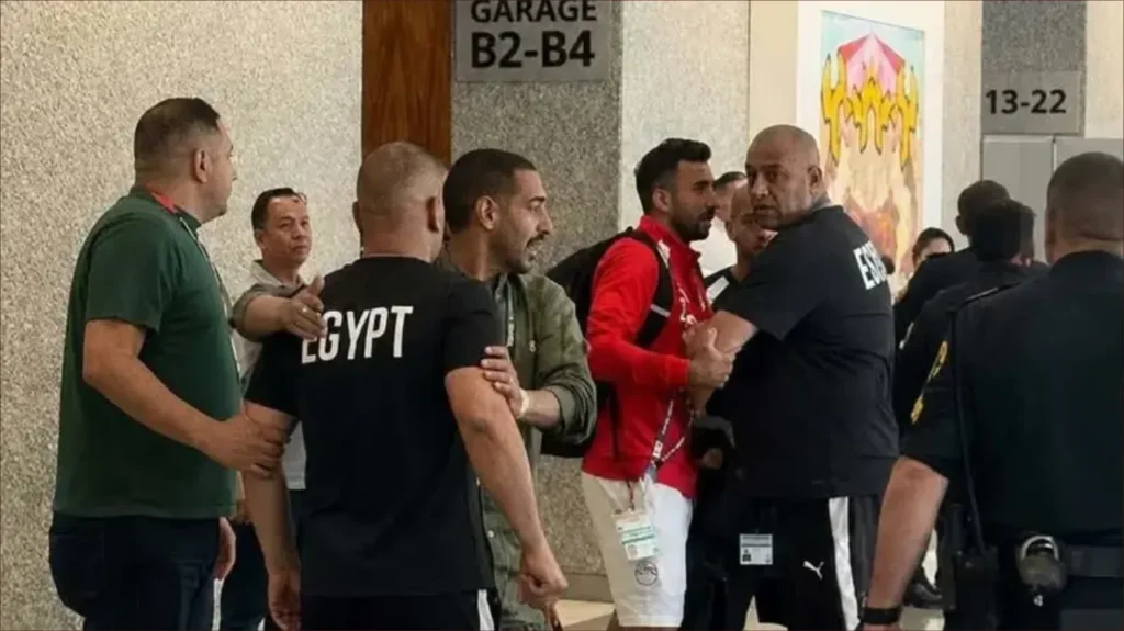 مشادة داخل معسكر الفراعنة.. اتحاد الكرة يكشف حقيقة شجار إبراهيم حسن