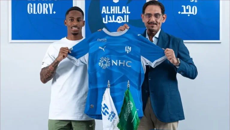 الهلال السعودي يخطف نجم وست هام ويعزز كتيبته بصفقة أوروبية قوية