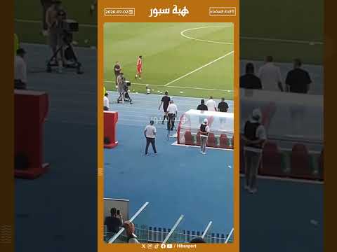 لحظة احتساب ضربة جزاء للرجاء بعد العودة إلى الـVAR
