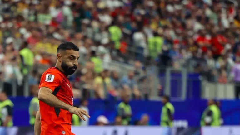 حقيقة اعتزال محمد صلاح بعد المونديال.. تصريحات رسمية تكشف المستقبل
