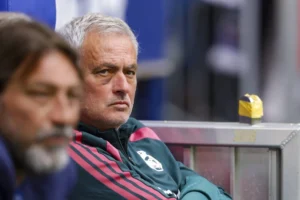 ريال مدريد يضع خطة خاصة لحماية فينيسيوس ومورينيو يوجه له رسالة واضحة