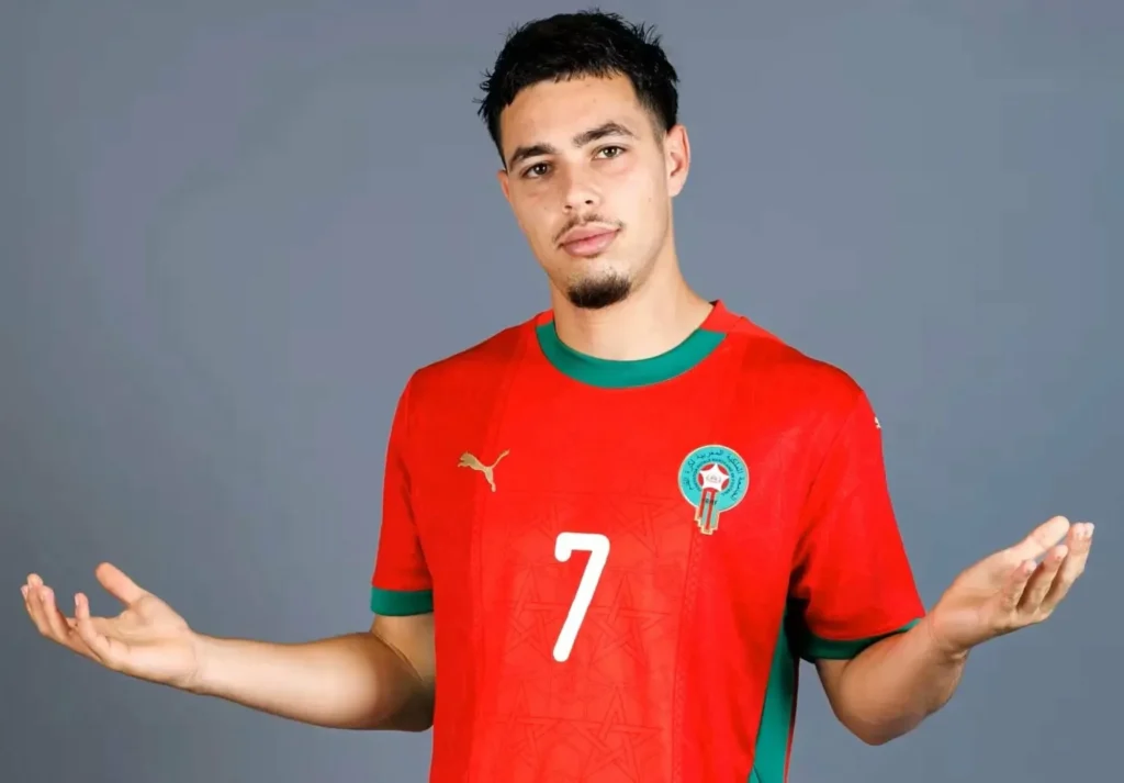 مدرب واتفورد ينتقد عثمان معما ثم يشيد به