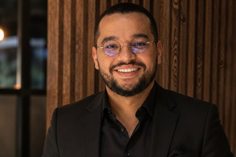 خلاف مالي ينسف صفقة المليار من الوداد إلى الرياض السعودي