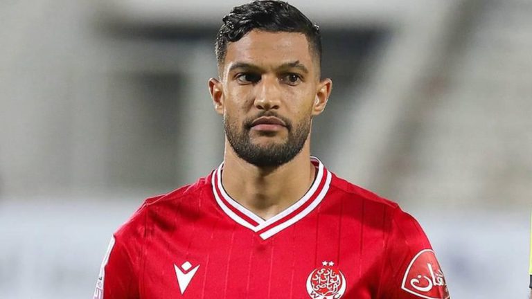 جماهير الوداد تطالب بعودة يحيى عطية الله لحل أزمة الجهة اليسرى