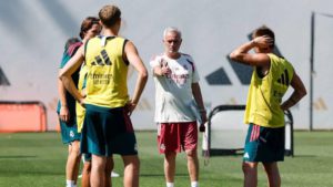 مورينيو يفرض الانضباط في ريال مدريد.. نظام غذائي صارم وعقوبات على التأخر
