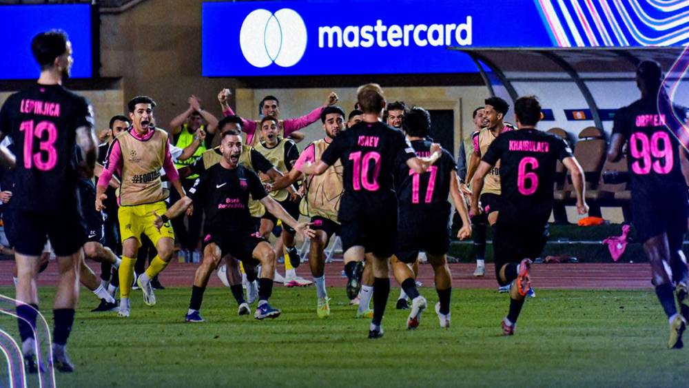 صباح باكو يصنع التاريخ.. ريمونتادا مجنونة تقوده إلى دوري أبطال أوروبا
