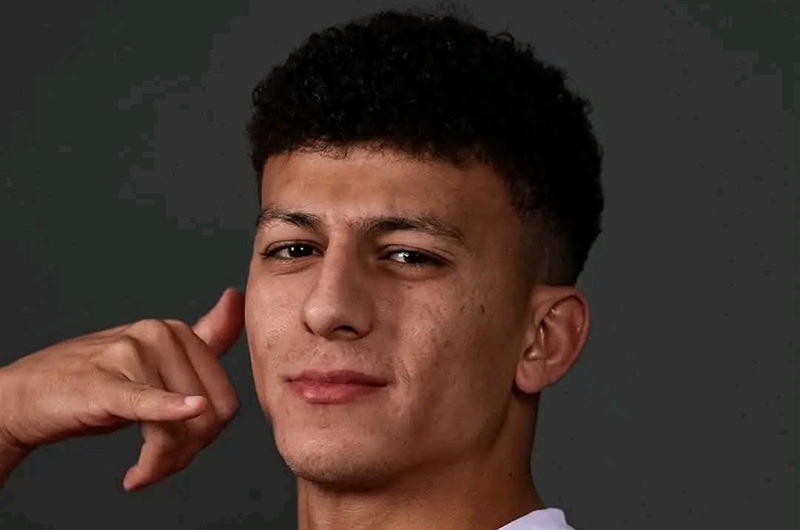 بعد العودة إلى الأهلي.. علي محمود يوجه رسالة قوية للجماهير ويكشف طموحاته