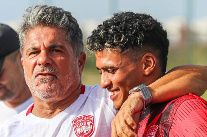 النادي المكناسي يكشف عن طاقمه التقني المساعد للمدرب خورخي بيشاو