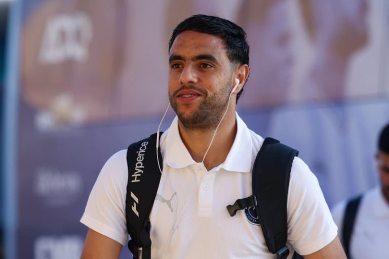 محمد الشيبي يحصد جائزة أفضل لاعب في الدوري المصري