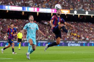 برشلونة يحسم مواجهة أتلتيك بلباو بثنائية في الدوري الإسباني