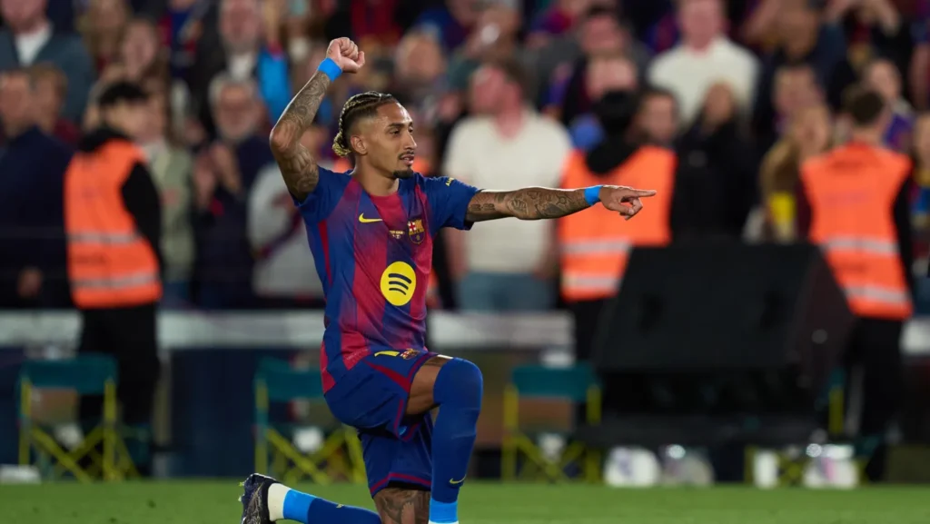 رافينيا أمام أكبر اختبار في برشلونة بعد الميركاتو الصيفي