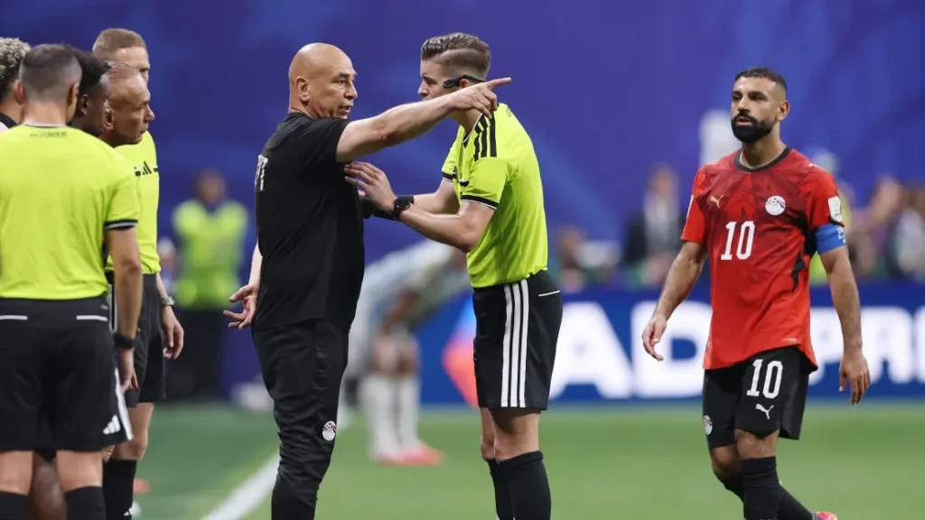 اتحاد الكرة يكشف تحركاته بشأن تحقيقات الفيفا مع ثلاثي منتخب مصر