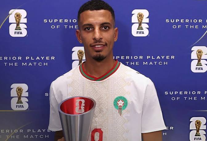 برشلونة يراقب وضع عز الدين أوناحي
