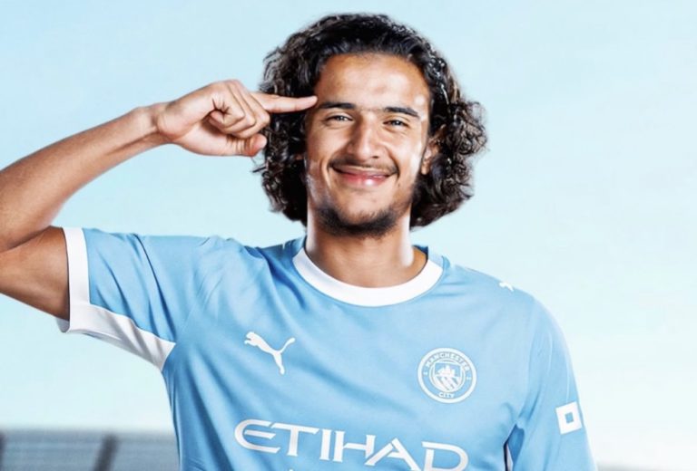 أيوب بوعدي يفتح قلبه في أول تعليق بعد الانضمام إلى مانشستر سيتي