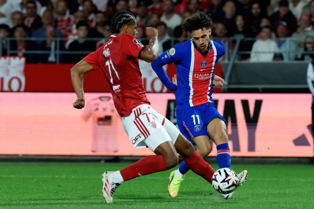ضربة جديدة لمنتخب فرنسا.. إصابة إيمري تفتح الباب أمام نجم باريسي