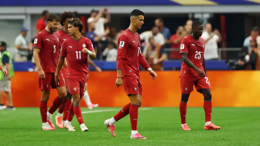قبل مواجهة ويلز.... جيسوس يحسم موقف قائد البرتغال رونالدو