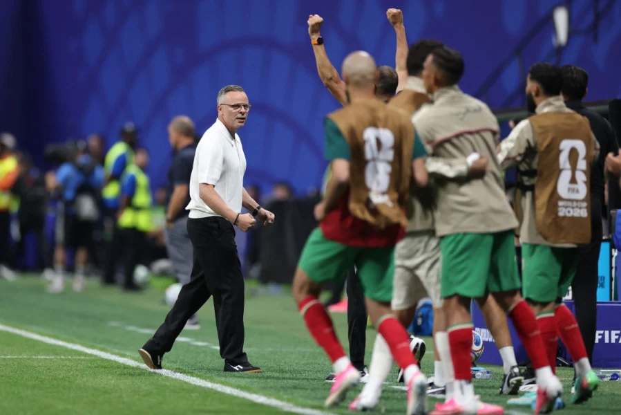 نجل أسطورة منتخب هولندا يدخل حسابات المنتخب المغربي