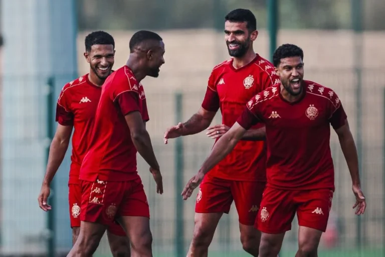 الوداد يفتتح البطولة محروما من لاعبيه الدوليين