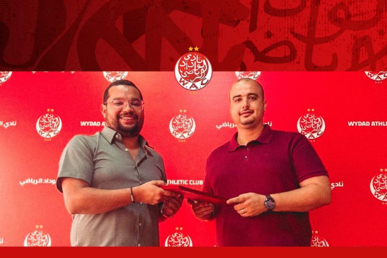 الوداد الرياضي يراهن على بوشويرب لتطوير فرع السباحة