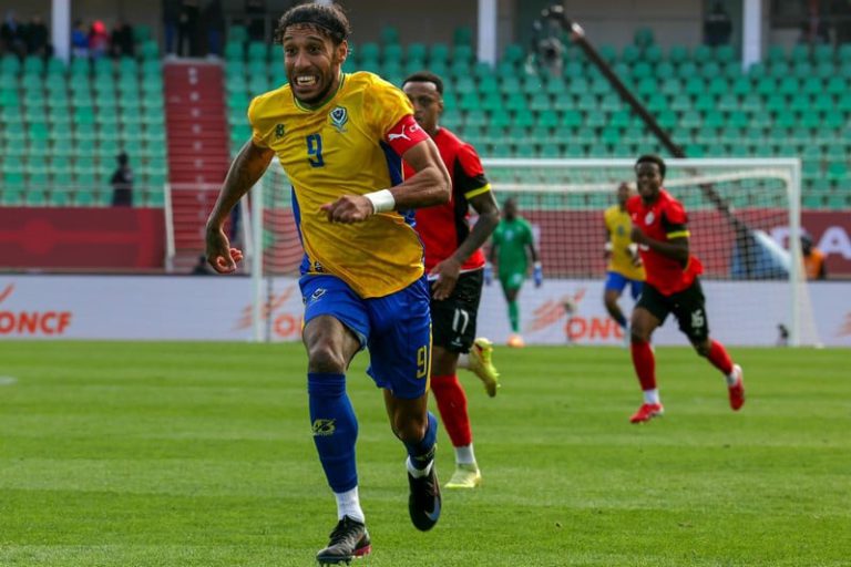 أوباميانغ يفتح النار بعد أزمته مع منتخب الغابون ويعلن موقفه