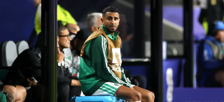 كابوس مخيف يهدد نجوم المنتخب الجزائري