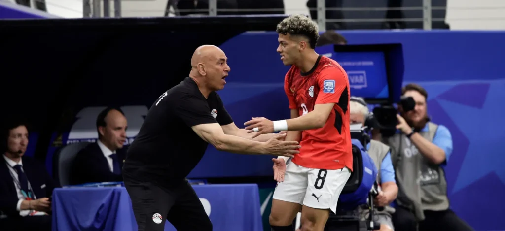 تعادل أنغولا يكشف ثغرات منتخب مصر و أخطاء حسام حسن تضعه تحت المجهر