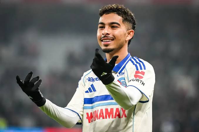 ياسين جاسيم يتصدر نجوم الدوري الفرنسي برقم مميز