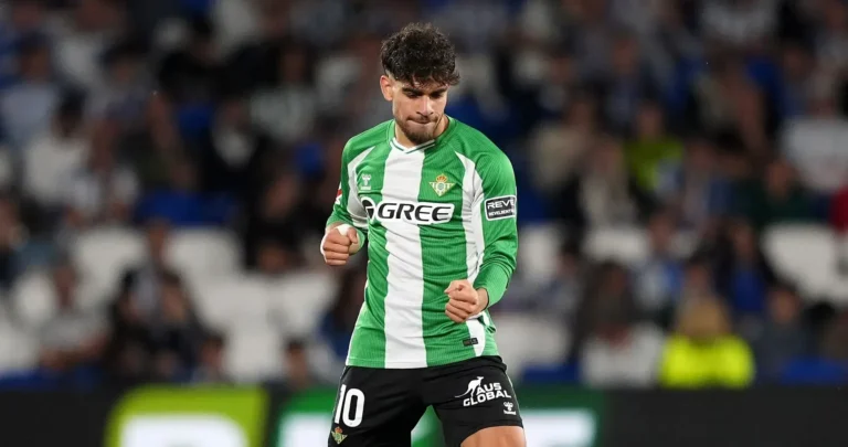 الزلزولي يطمئن جماهير ريال بيتيس والمنتخب المغربي