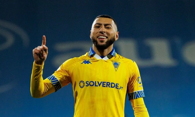 يانيس بكراوي على أعتاب الدوري الإيطالي