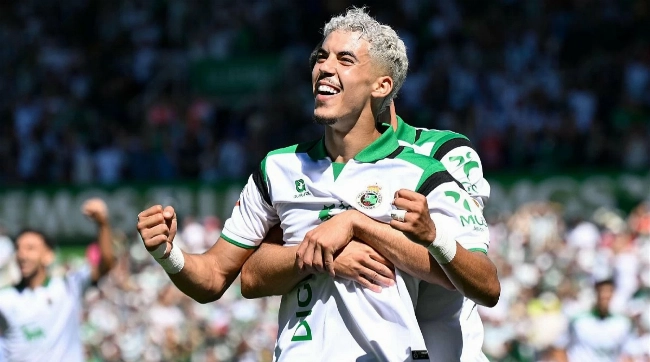 برنامج مباريات المحترفين المغاربة اليوم السبت.. مواجهات قوية في أوروبا