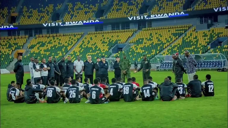 قبل مواجهة الزمالك.. رسالة قوية من رئيس أركان الجيش الرواندي للاعبين
