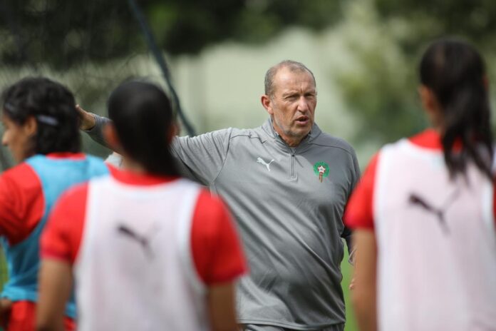 بعد تعيينه مدربًا للمنتخب المغربي النسوي.. إريك بلاهيك يعلق على مهمته الجديدة