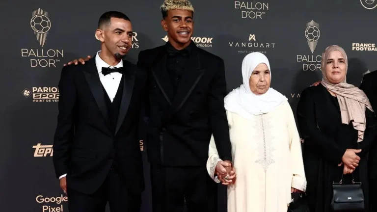 16 شخصًا في قائمة لامين يامال الخاصة لحضور حفل الكرة الذهبية