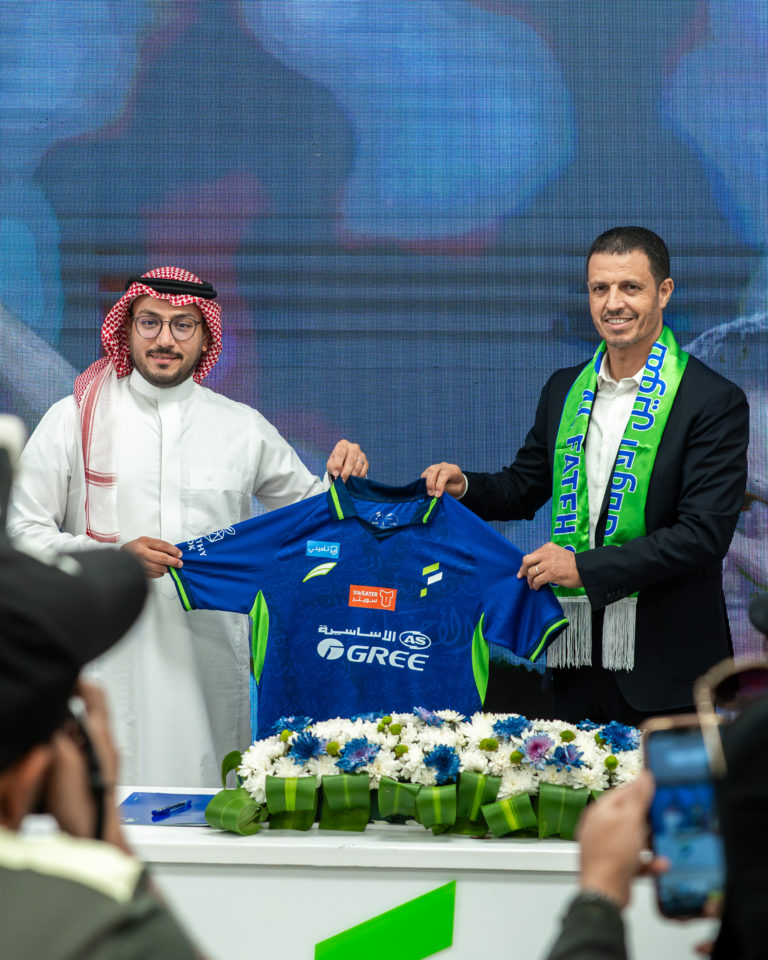 جمال السلامي يتحدى الأهلي في أول اختبار له مع الفتح السعودي