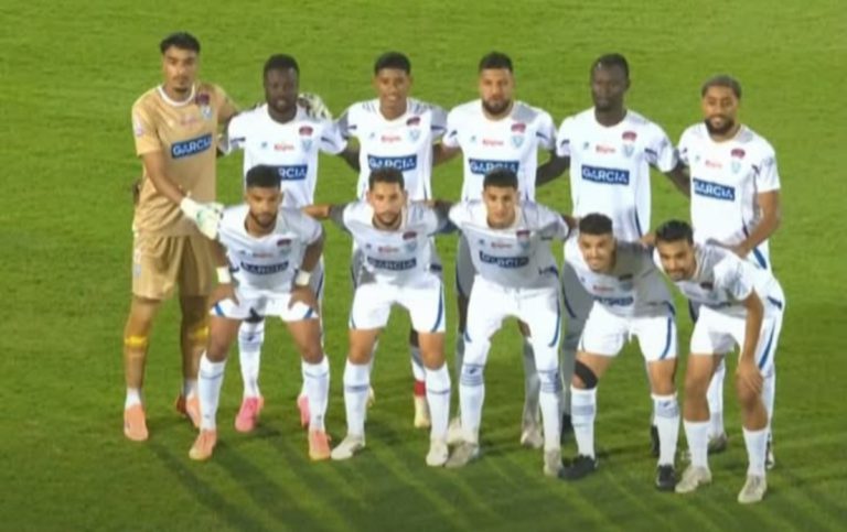 أمل تزنيت يصعّد ضد التحكيم بعد مواجهة الدفاع الجديدي ويطالب بتوضيحات